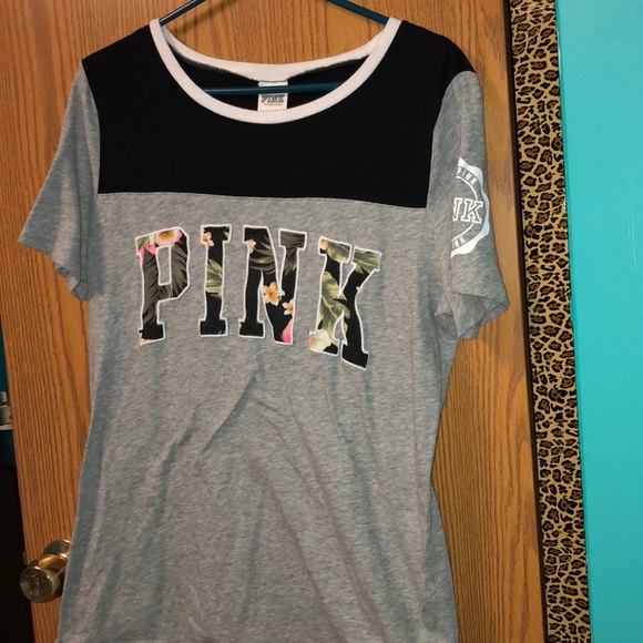 PINK Victoria's Secret Tops - Victoria’s Secret Pink Tee